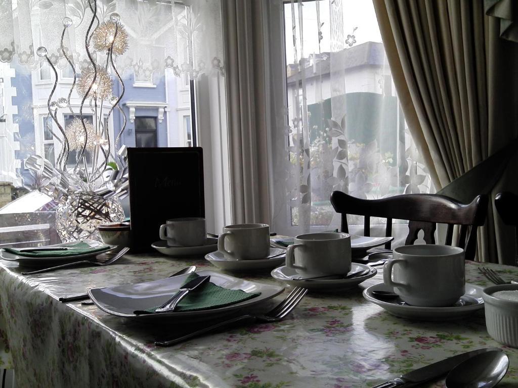 Roseglen Hotel Shanklin Bagian luar foto