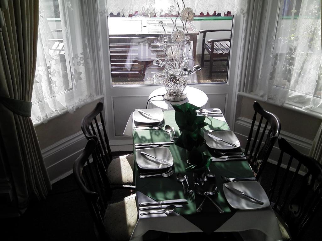 Roseglen Hotel Shanklin Bagian luar foto